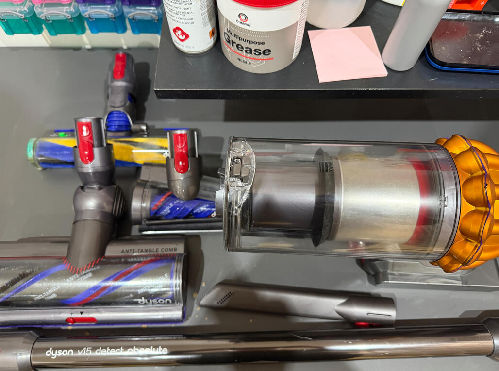 Dyson V15 service Sheffield