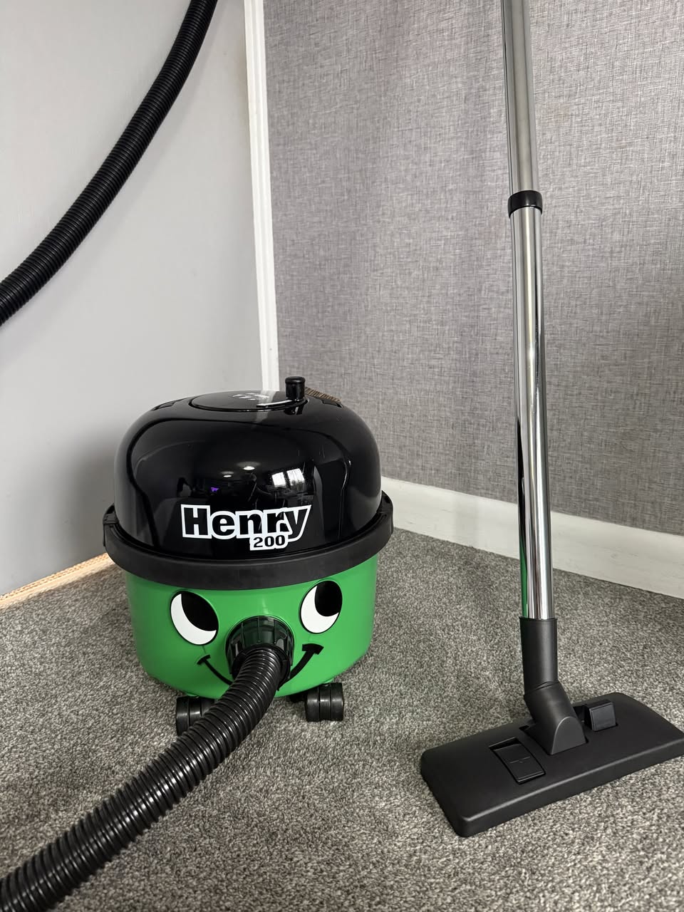 Numatic Henry HVR200 | Brand New Toolkit + 5 Bags thumbnail 2